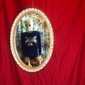 Raccoon sweater! 🦝